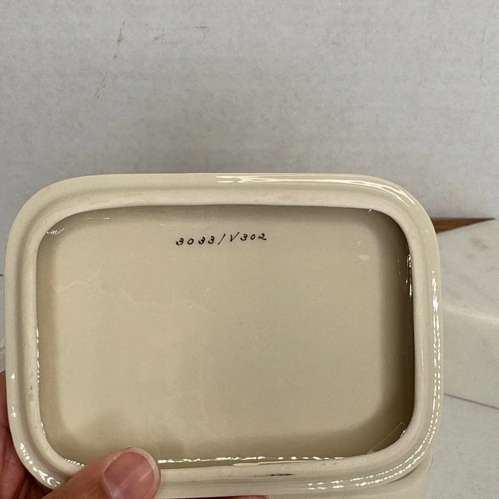 Vintage Lenox Ivory and Gold Floral Leaf Ceramic Trinket Box